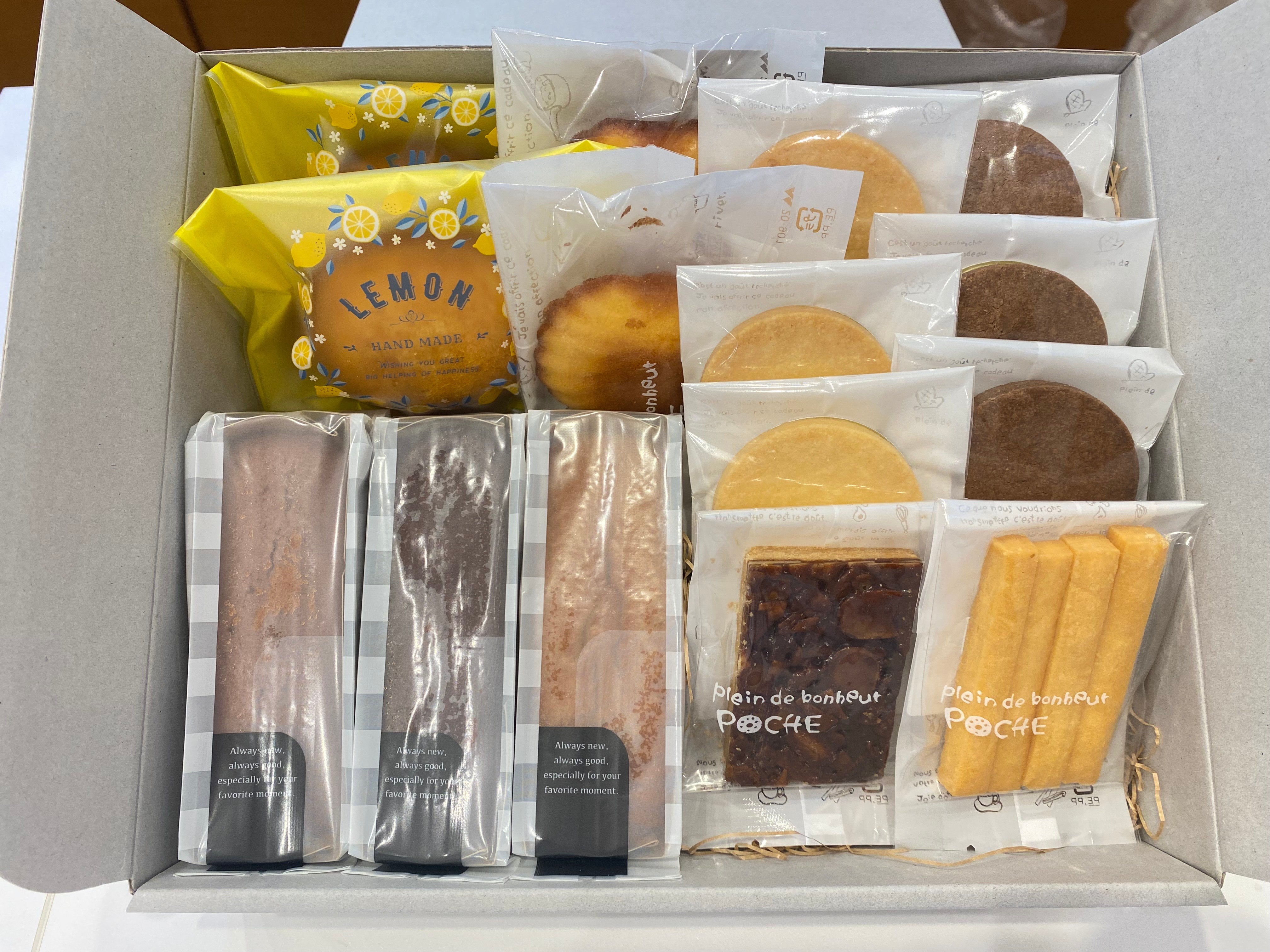 リー　おまとめページです。焼菓子　雑貨その他 焼菓子詰合せBOX 4500円SET – パティスリー欅